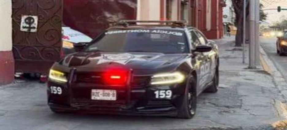 Mujer muere repentinamente en gimnasio mientras jugaba pelota tarasca en Monterrey